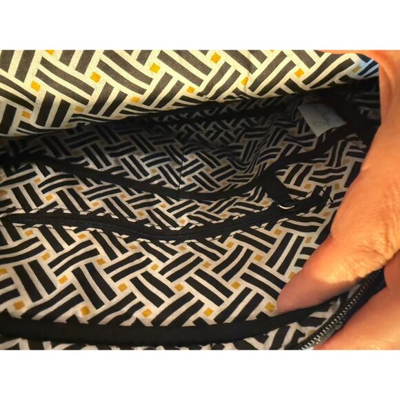 Vera Bradley black quilted turnlock handbag - Picture 3 of 5